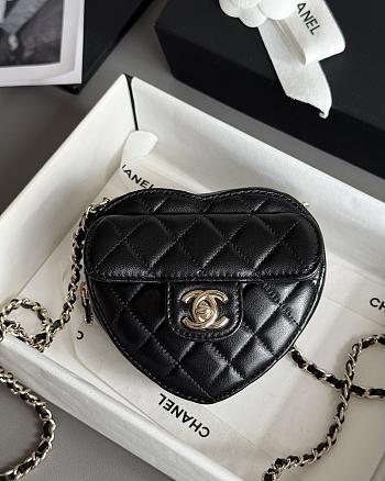 Colestore Chanel Gold Mini CC in Love Heart Crossbody Black 18x19x5cm