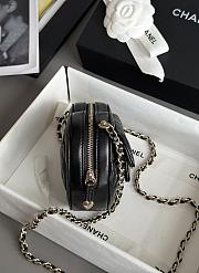 Colestore Chanel Gold Mini CC in Love Heart Crossbody Black 18x19x5cm - 2