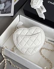 Colestore Chanel Gold Mini CC in Love Heart Crossbody White 18x19x5cm - 6