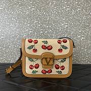 Colestore Valetino Garavani Cherryfic 24.5x18.5x8cm - 1
