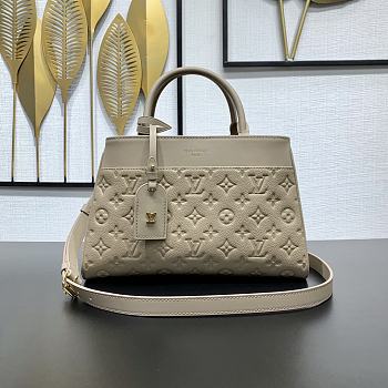 Colestore Louis Vuitton Avenue PM Beige M15231 30 x 19.5 x 12cm