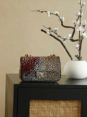Colestore Chanel Crystal Classic Flap Bag Metal Gold & Black & Red 20x10x7cm - 4