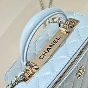 Colestore Chanel Vanity Rectangular Top Handle Light Blue Lambskin 17cm - 3