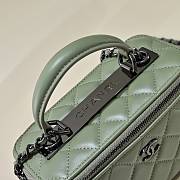 Colestore Chanel Vanity Rectangular Top Handle So Green Lambskin 17cm - 4