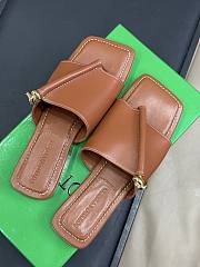 Colestore Bottega Veneta Solstice Flat Thong Sandals Brown - 3