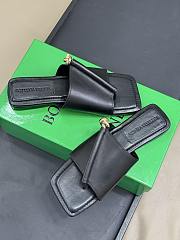 Colestore Bottega Veneta Solstice Flat Thong Sandals Black - 5