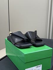 Colestore Bottega Veneta Solstice Flat Thong Sandals Black - 3