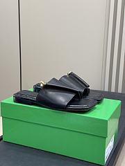 Colestore Bottega Veneta Solstice Flat Thong Sandals Black - 2