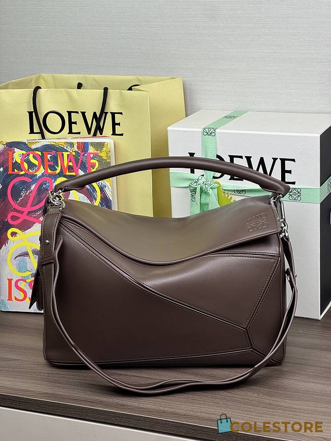 Colestore Loewe Large Featherlight Puzzle Bag in Nappa Lambskin 33x14.7x21.5cm - 1