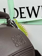 Colestore Loewe Large Featherlight Puzzle Bag in Nappa Lambskin 33x14.7x21.5cm - 3