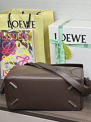 Colestore Loewe Large Featherlight Puzzle Bag in Nappa Lambskin 33x14.7x21.5cm - 5