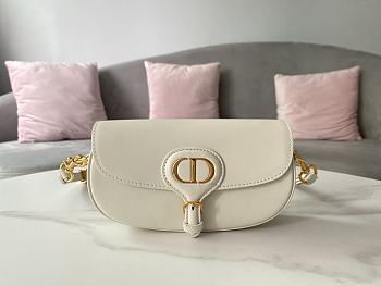 Colestore Dior Bobby East-West Bag White Grained Calfskin  22 x 13 x 5 cm