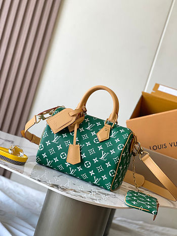 Colestore Louis Vuitton Speedy P9 Bandoulière 25 Kelly Green 25 x 15 x 15cm
