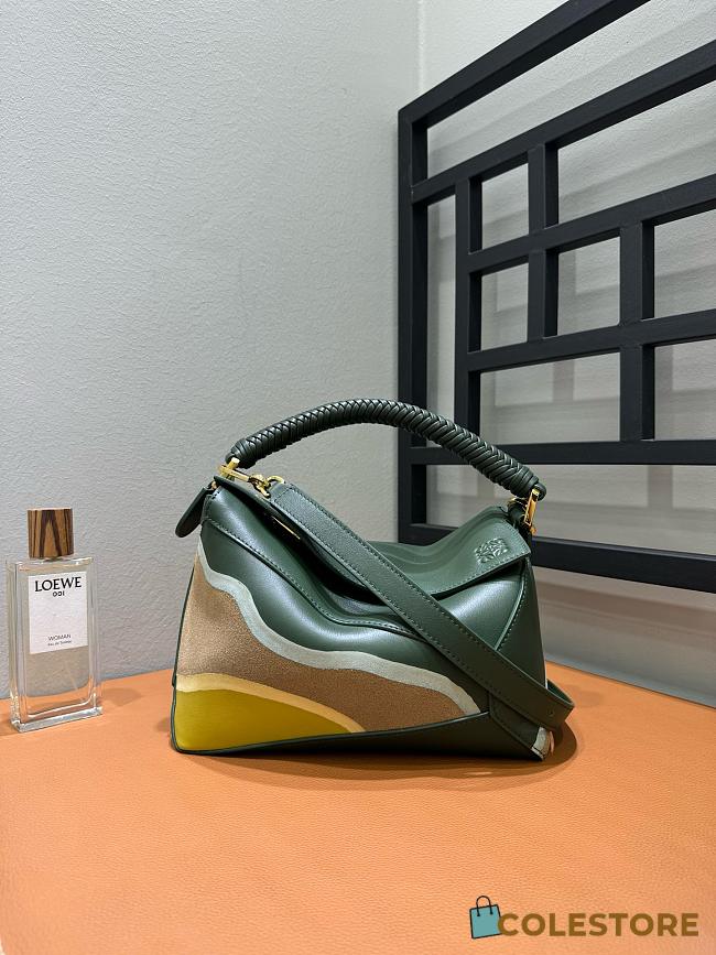 Colestore Loewe Small Puzzle Edge Landscape Bag in Nappa Calfskin Bottle Green/Ochre 24x10x14 cm - 1