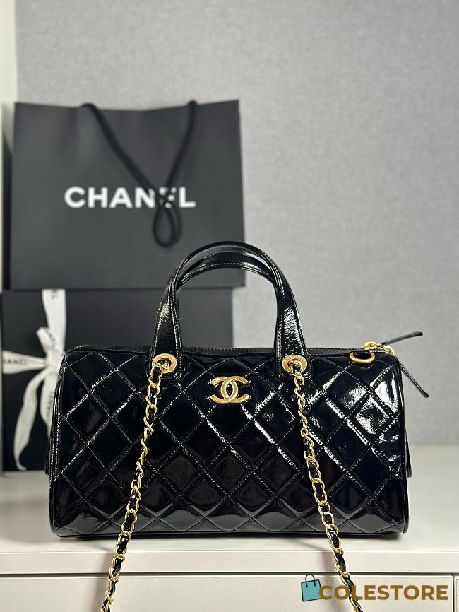 Colestore Chanel Large Bowlibg Bag Patent Crumpled Calfskin & Gold-Tone Metal Black 17x31x13 cm - 1
