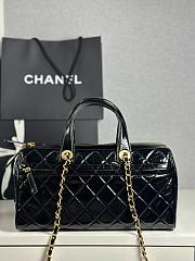 Colestore Chanel Large Bowlibg Bag Patent Crumpled Calfskin & Gold-Tone Metal Black 17x31x13 cm - 4