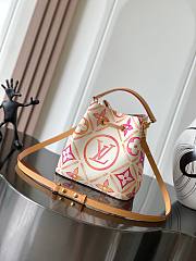 	 Colestore Louis Vuitton LV By The Pool NeoNoe BB Coral 20x20x13cm - 5