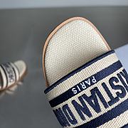 Colestore Dior Dway Heeled Slide Natural Raffia and Deep Blue Embroidered Cotton - 2