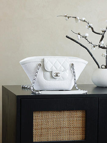 Colestore Chanel Shopping Bag White raffia & White leather (Cruise 25/26) 11.5x36x18cm