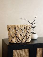 Colestore Chanel Raffia Shopping Bag – Natural with Black Accents (Cruise 2025/26) 32x23x14cm - 5