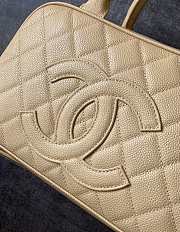 Colestore Chanel Small Bowling Bag in Beige Caviar Leather with Embossed CC 25x7x15cm - 2