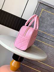 Colestore Chanel Small Bowling Bag in Pink Caviar Leather with Embossed CC 25x7x15cm - 5