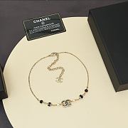 Colestore Chanel Choker Metal, Glass Pearls, Resin & strass Gold, Pearly White, Black & Crystal - 3