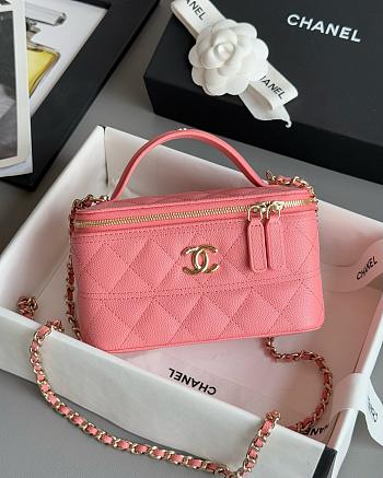 Colestore Chanel Cultch With Chain Shiny Crumpled Lambskin Gold Tone Metal 9.5x17x8cm