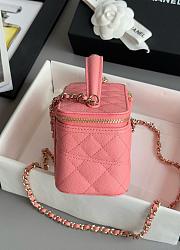 Colestore Chanel Cultch With Chain Shiny Crumpled Lambskin Gold Tone Metal 9.5x17x8cm - 4