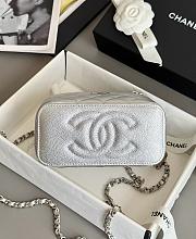 Colestore Chanel Silver Metallic Quilted Caviar Vanity Bag With Chain 9.5x17x8cm - 2