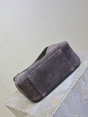 Colestore YSL Saint Laurent LE 5 À 7 Supple Small in Suede Urban Grey 23×22×8.5cm - 2