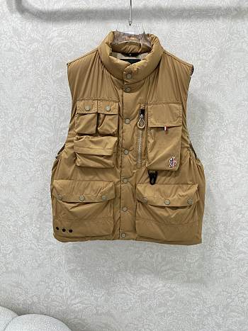 Colestore Moncler Grenoble Tongass Down Field Vest Light Brown