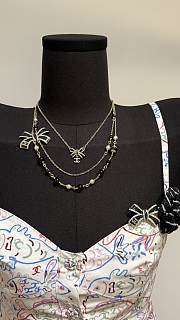 Colestore Chanel Long Necklace Metal, Glass Pearls, Resin & strass  Gold, Pearly White, Black & Crystal - 2