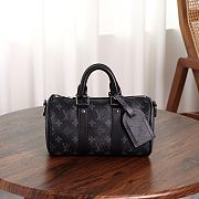 Colestore Louis Vuitton Keepall Bandoulière 25 Monogram Eclipse Black 15 x 11 x 25cm - 1