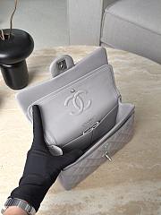 	 Colestore Chanel Light Grey Quilted Lambskin Leather Classic 14.5x23x6cm - 5