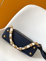 Colestore Louis Vuitton Capucines BB Navy Blue 27x18x9cm - 6