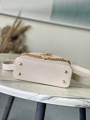 Colestore Louis Vuitton Capucines Mini Misty Lilac/Light Ivory  21 × 14 × 8 cm - 4