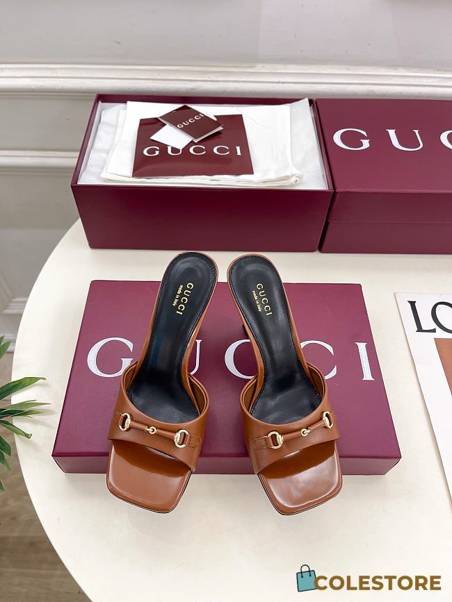 Colestore Gucci Women's Slide Sandal With Horsebit in Brown 8.5cm - 1