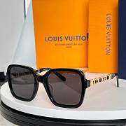 Colestore Louis Vuitton My LV Chain Braided Maxi Square Glasses size 56x20x145cm - 5