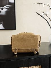 Colestore Chanel 25 Medium Backpack Suede & Gold Metal Beige 23x23x14cm - 6