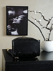 Colestore Chanel 25 Medium Backpack Lambskin & Gold Metal Black 23x23x14cm - 5