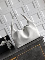 Colestore Chanel 26C Hobo Bag Soft Calfskin, White 35×14×45 cm - 2