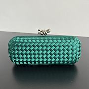 Colestore Bottega Veneta Knot Box Clutch Bag in Green 25x10x5cm - 1