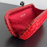 	 Colestore Bottega Veneta Red Intrecciato Satin and Python Stretch Knot Clutch 25x10x5cm - 2