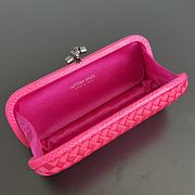 	 Colestore Bottega Veneta Pink Intrecciato Satin and Python Stretch Knot Clutch 25x10x5cm - 5
