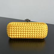 	 Colestore Bottega Veneta Yellow Intrecciato Satin and Python Stretch Knot Clutch 25x10x5cm - 1