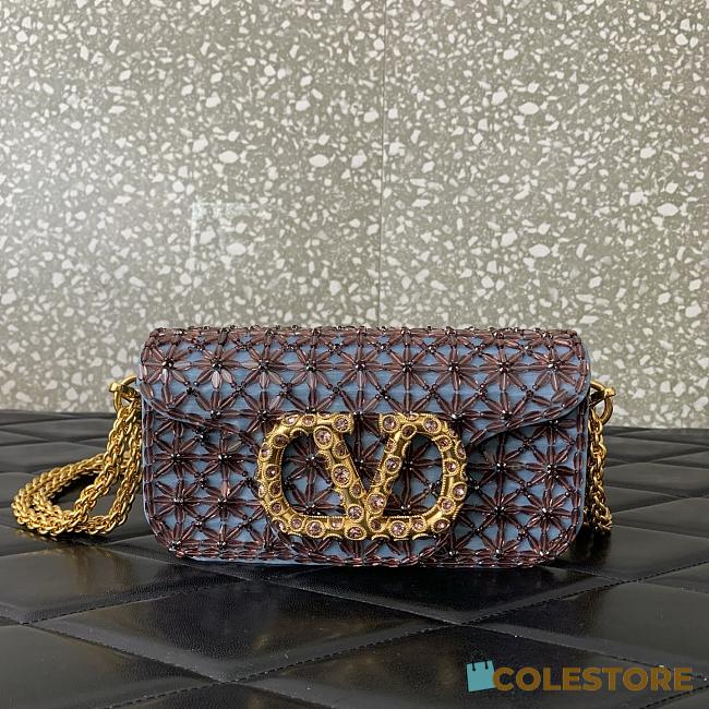 Colestore Valentino Garavani Locò Small Embroidered Shoulder Bag With Jewel Logo Amethyst/Cloudy Blue 20x11x5cm - 1
