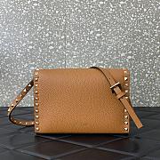 Colestore Valentino Garavani Small Rockstud Grainy Calfskin Crossbody Bag Almond 22.5x15x6cm - 6