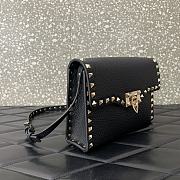 Colestore Valentino Garavani Small Rockstud Grainy Calfskin Crossbody Bag Black 22.5x15x6cm - 4