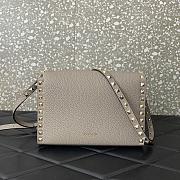 Colestore Valentino Garavani Small Rockstud Grainy Calfskin Crossbody Bag Grey 22.5x15x6cm - 6